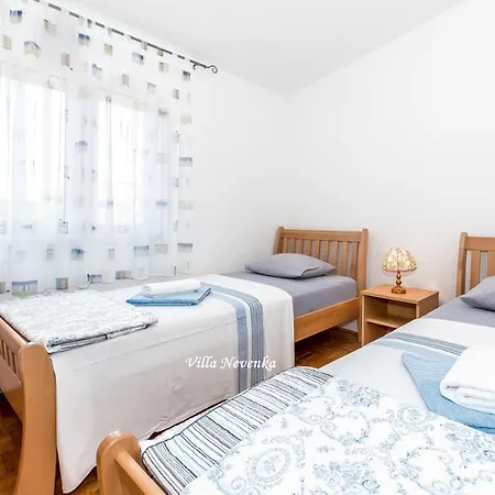 Lägenhet By The Sea Kanica, - 20298 *